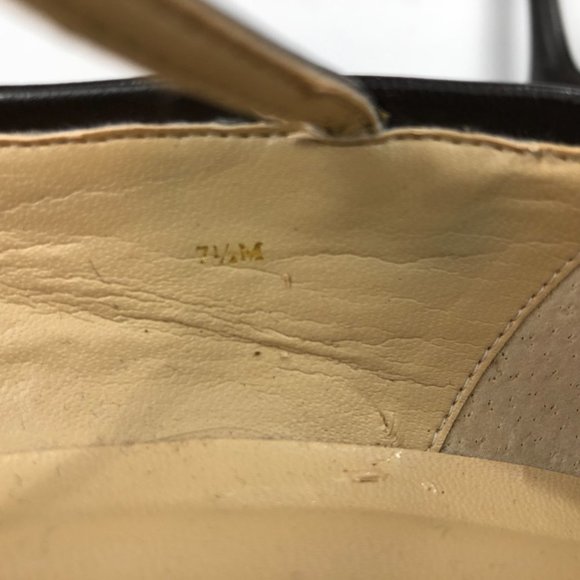 Colin Stuart Suede Pumps - Picture 6 of 6